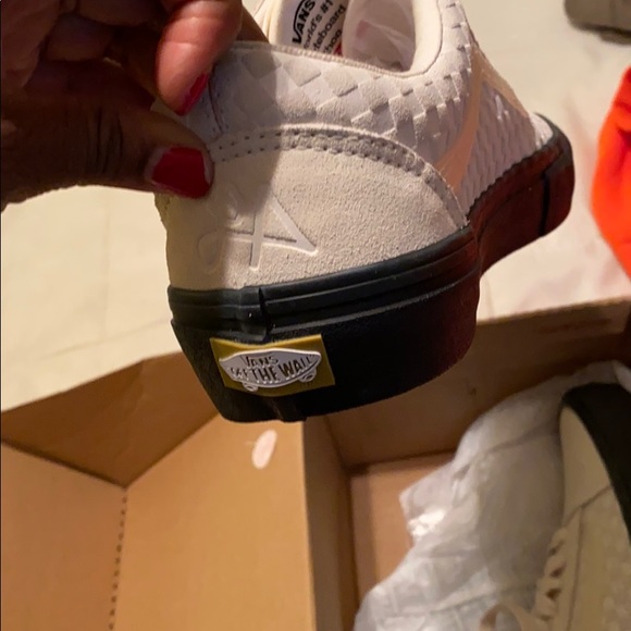 Brand New Vans in Box - Picture 2 of 2